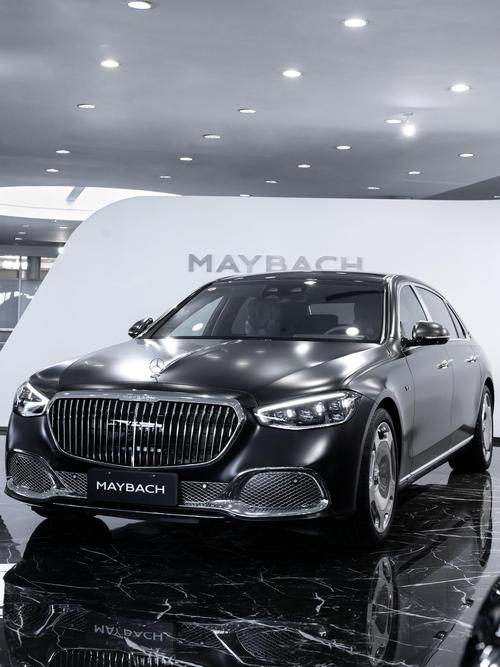 成都10岚图汽车的售后服务让用户无忧出行，迈巴赫未来的豪华车趋势